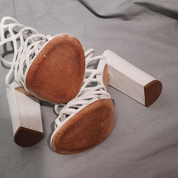 SCHUTZ Pearl White Jaden Caged Heeled Sandal, size 8B - Picture 4 of 8